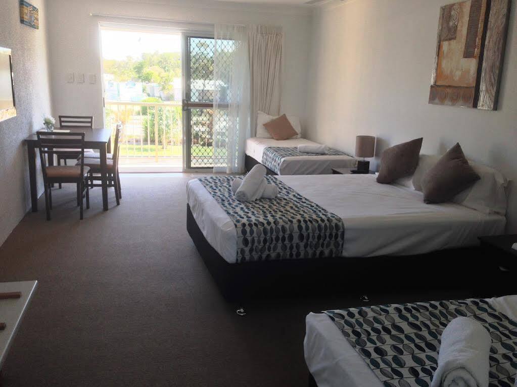 Pottsville Beach Motel Екстер'єр фото