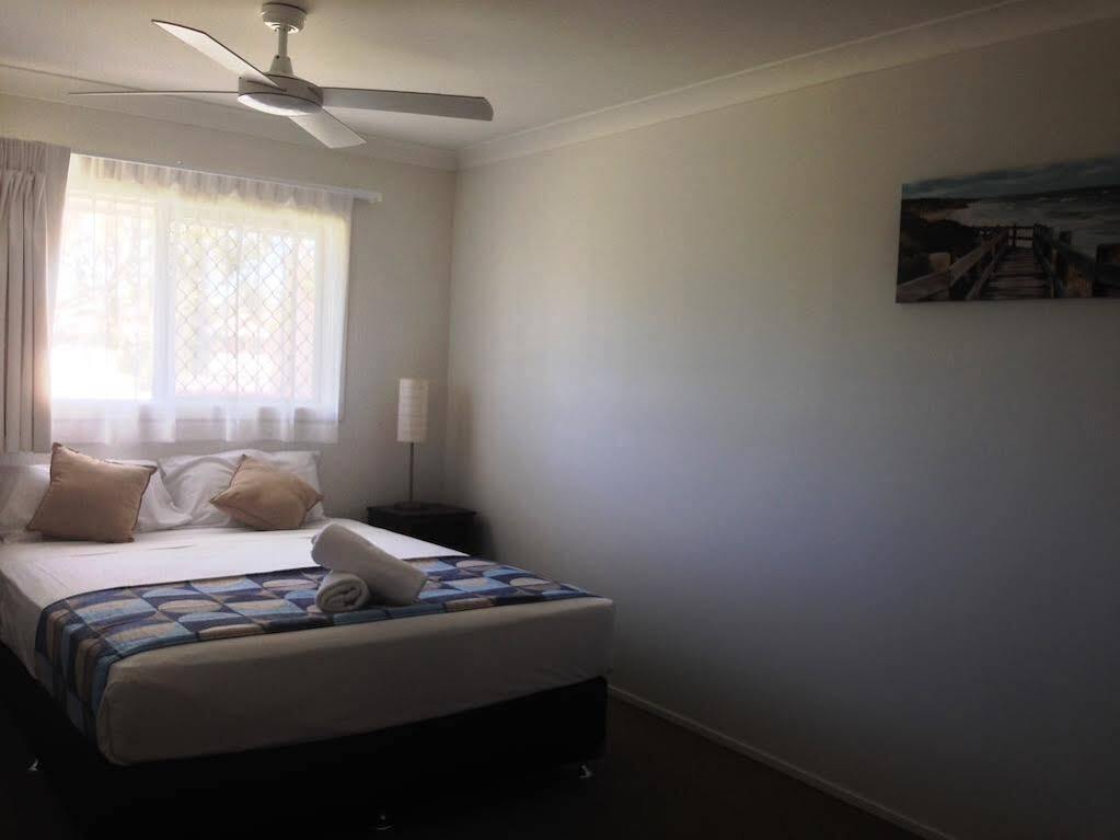 Pottsville Beach Motel Екстер'єр фото