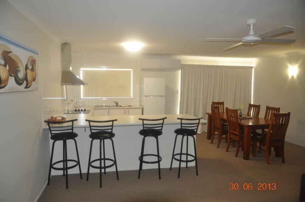 Pottsville Beach Motel Екстер'єр фото